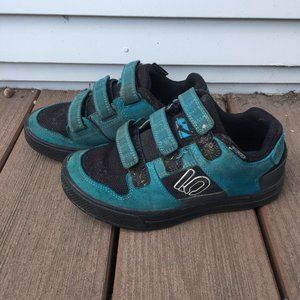 Kids Five Ten Sneakers